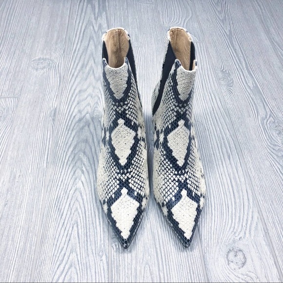 Joie Ralti python print booties ivory size 7 - Picture 6 of 11